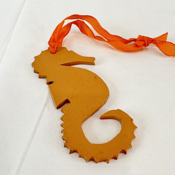 Seahorse Orange Pottery Clay Ocean Beach Tree Ornament Hanging Decor 4 Inch - Picture 2 of 2